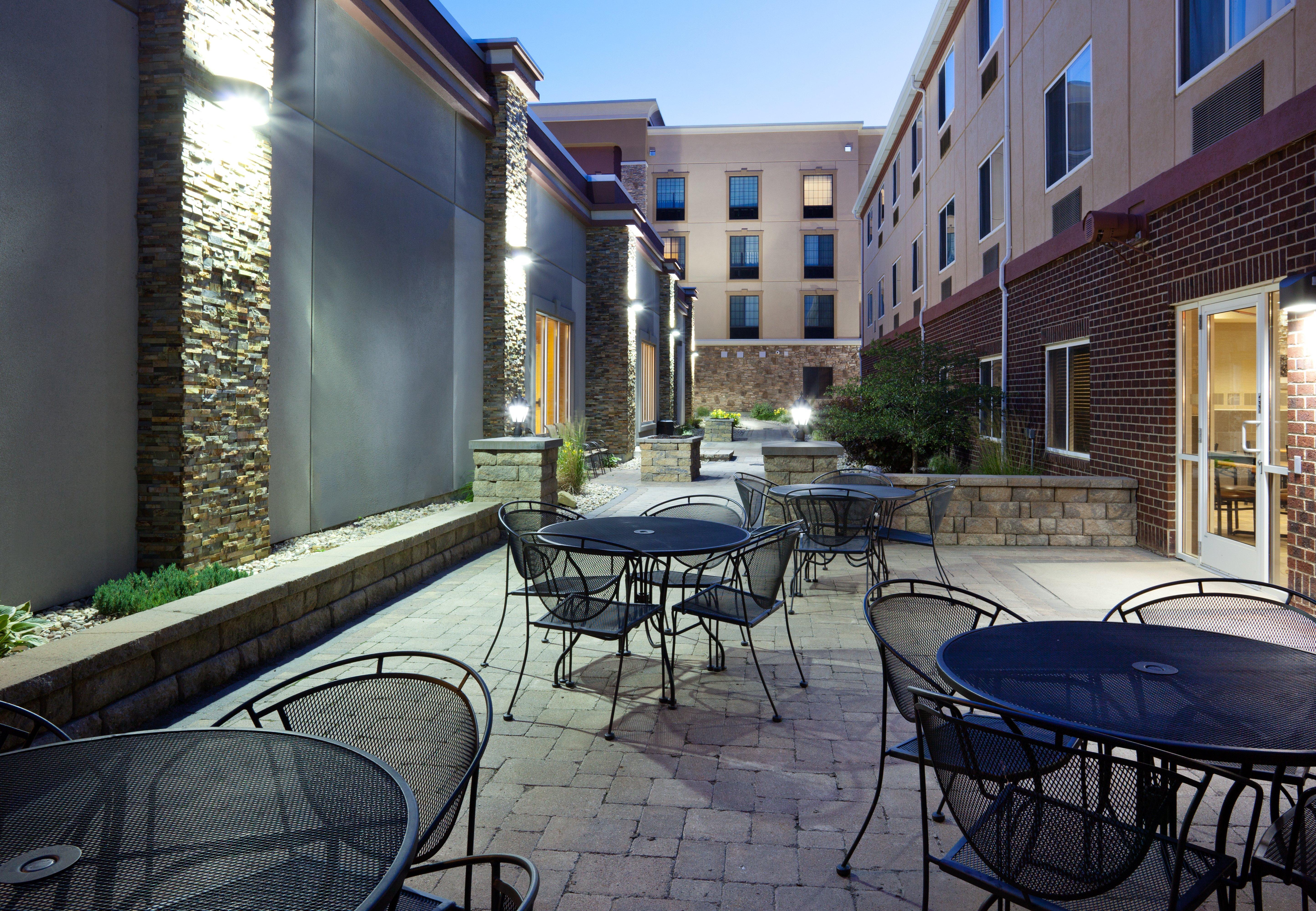 Holiday Inn Express & Suites Aberdeen By Ihg Exterior foto