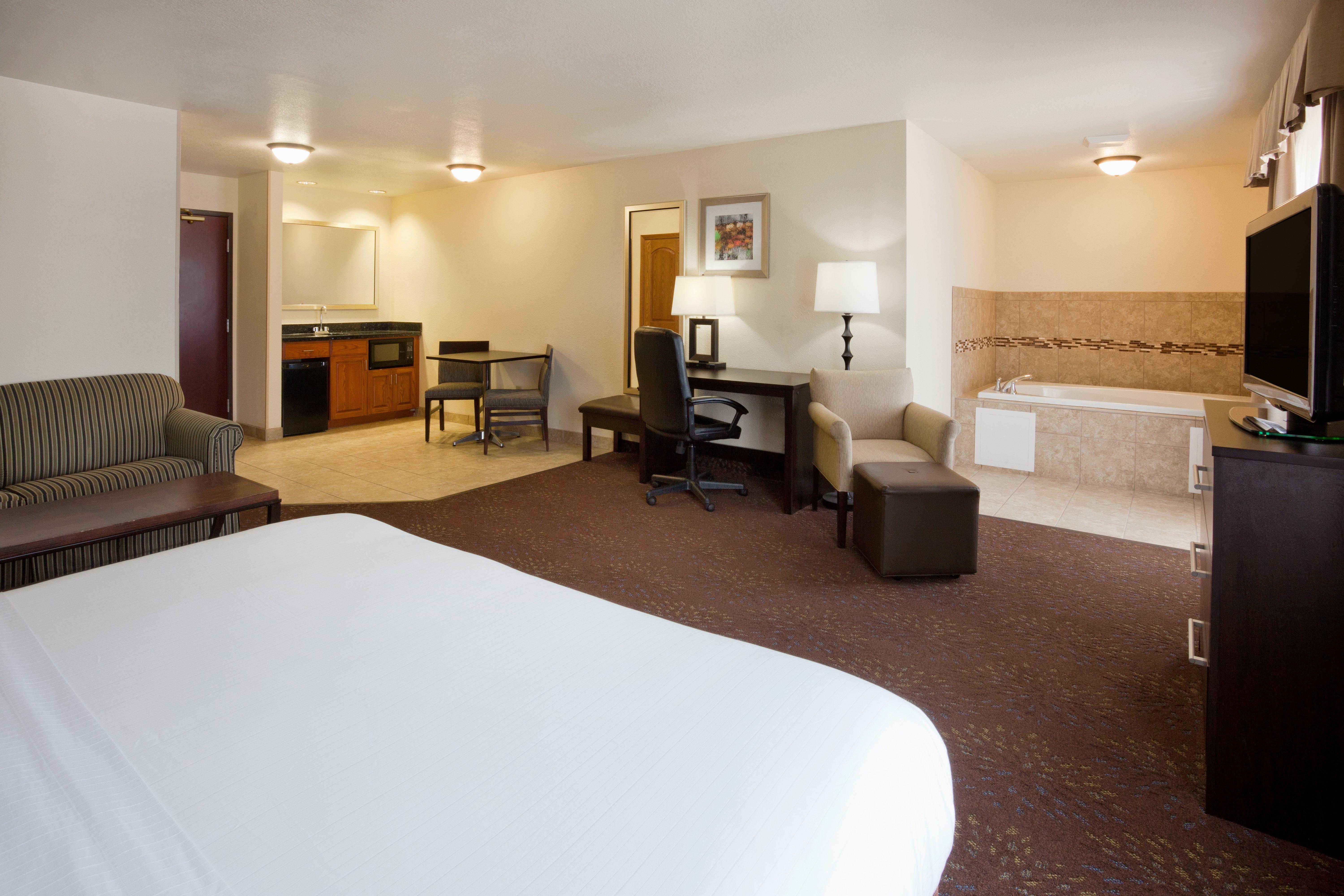 Holiday Inn Express & Suites Aberdeen By Ihg Exterior foto
